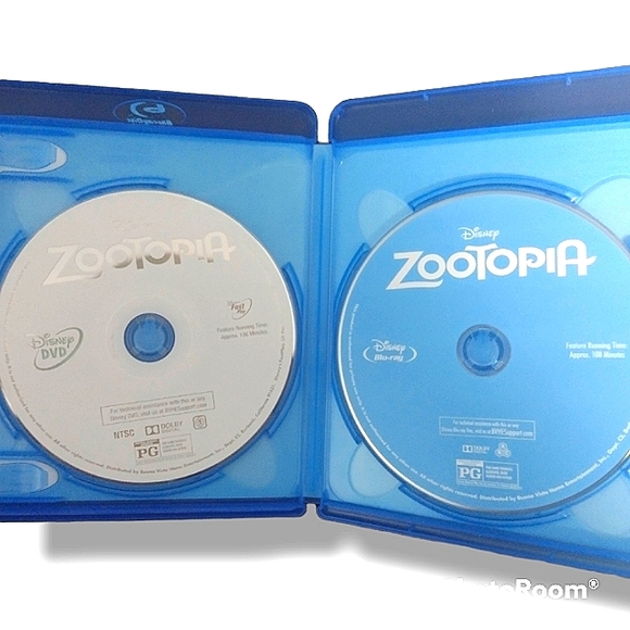 Blue-Ray+DVD Zootopia Disney Movie Double Disc Set - Picture 3 of 4